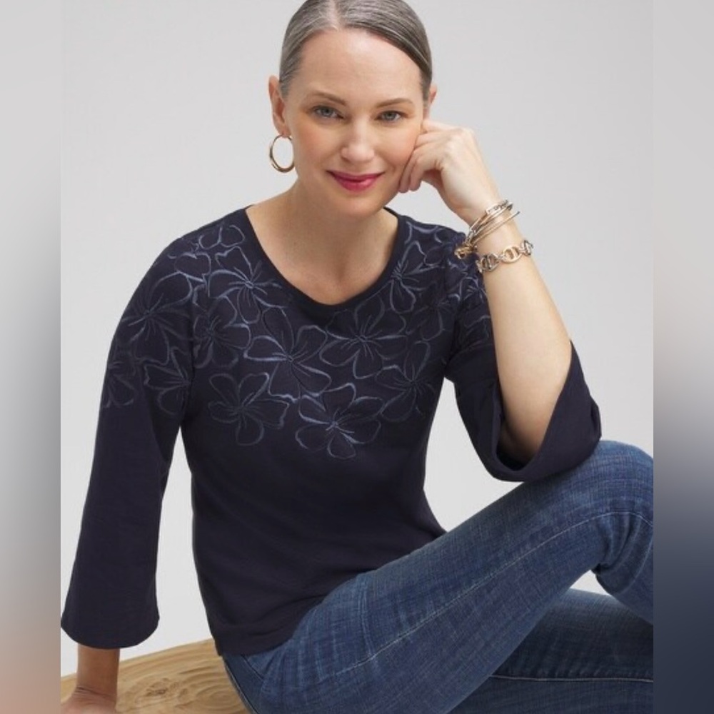 CHICO’S XL Floral Embroidered Flare 3/4 Sleeve Navy Pullover Top